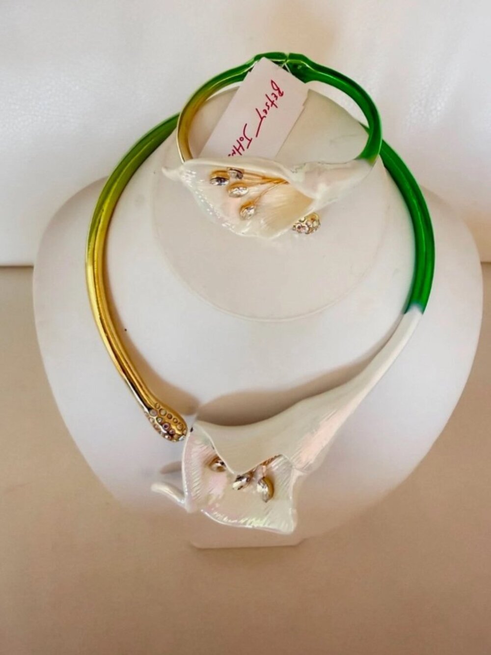 Betsey Johnson Calla Lily Stunning! Necklace and Bracelet Set NWT